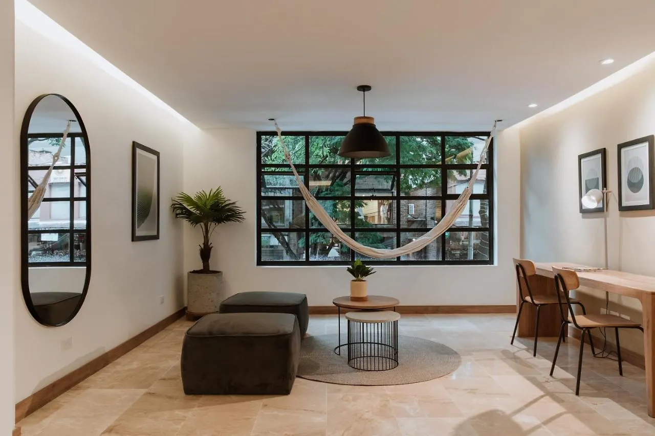 Villaz Luxury Vacation Homes 메딜린