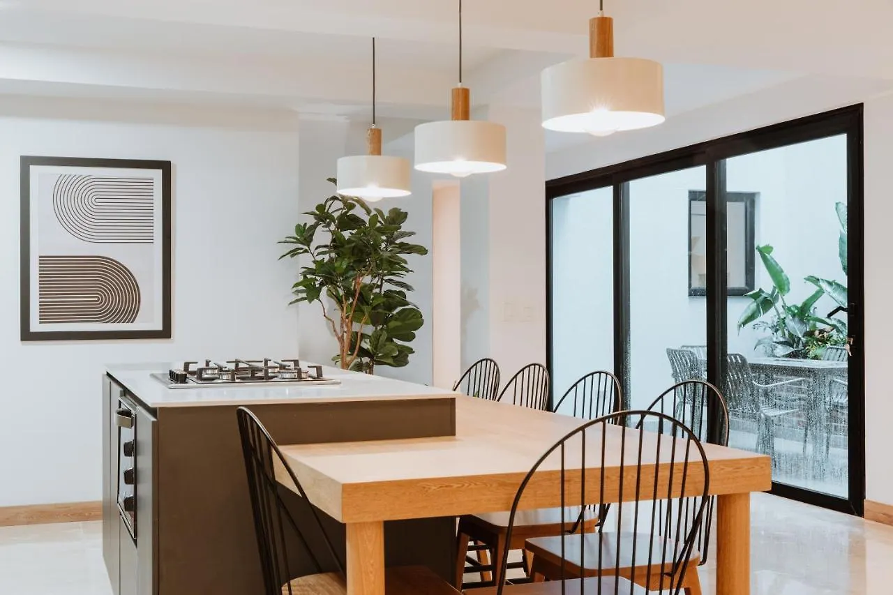아파트호텔 Villaz Luxury Vacation Homes 메딜린