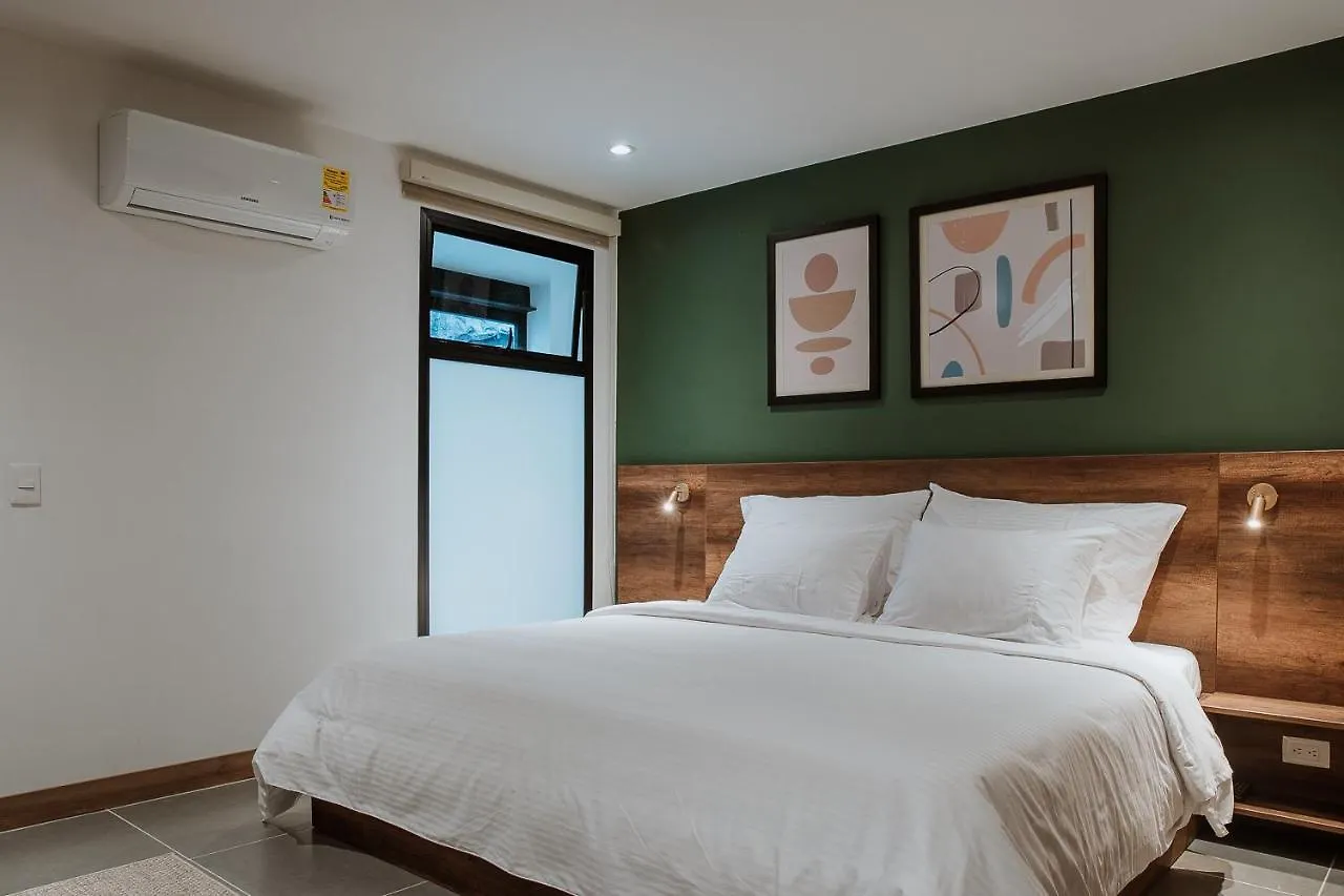 아파트호텔 Villaz Luxury Vacation Homes 메딜린
