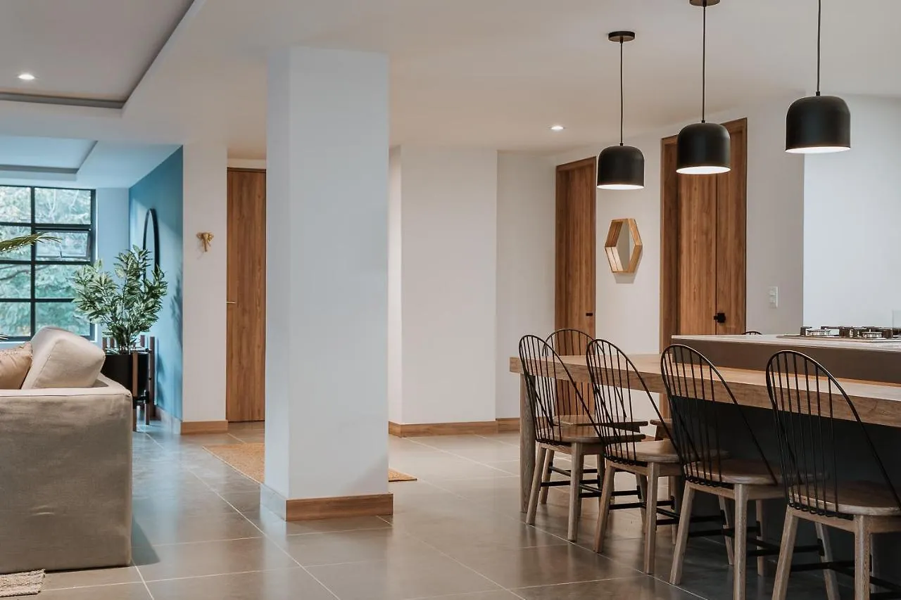 Villaz Luxury Vacation Homes 메딜린 0*,  콜롬비아