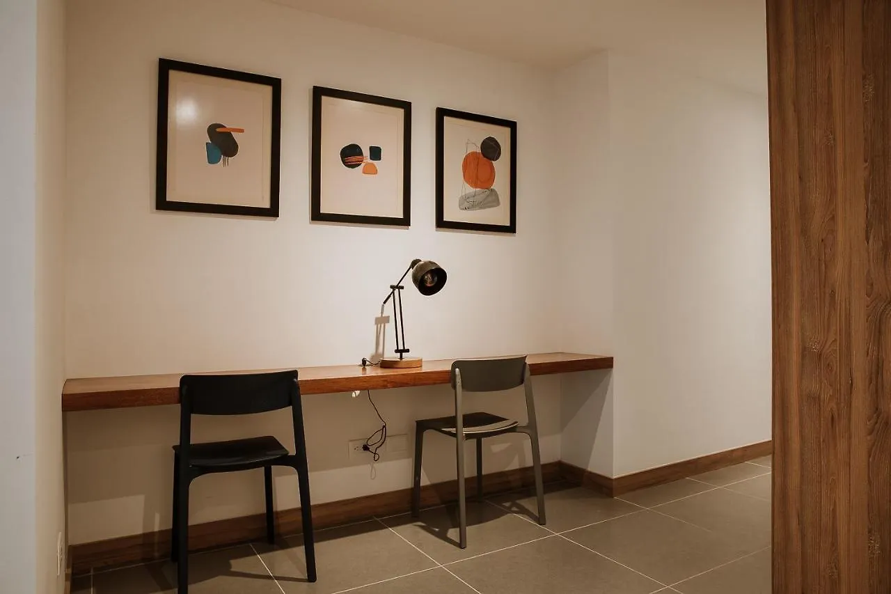 Villaz Luxury Vacation Homes 메딜린 아파트호텔
